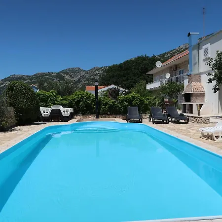 Kevin By Interhome * Viganj