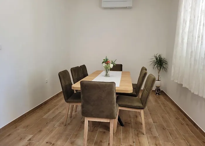 Kevin By Interhome * Viganj