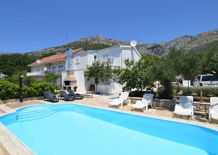 Ferienhaus Kevin By Interhome Viganj